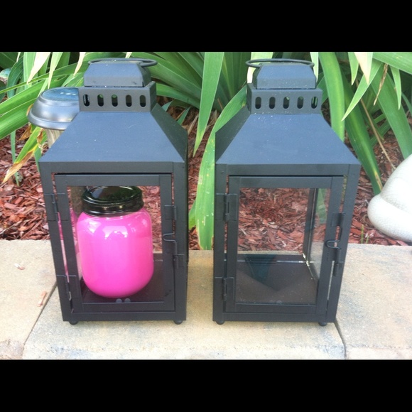 Black lanterns.