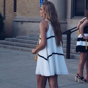 TOBI dress white with black stripes