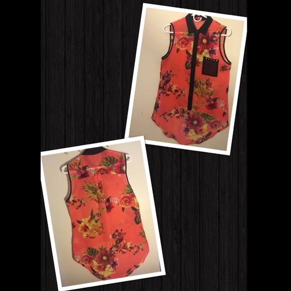Sleeveless blouse