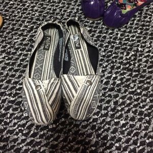 Slip on, casual shoes