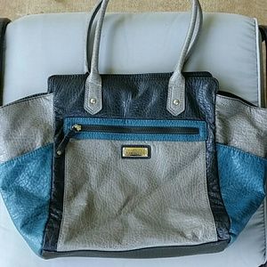 Barely used Kenneth Cole bag