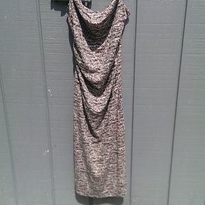 Sold Flattering summer/ fall dress