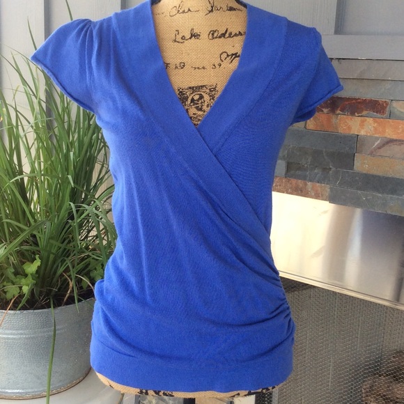 💙Blue Wrap Top💙