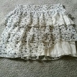 Ruffled country skirt