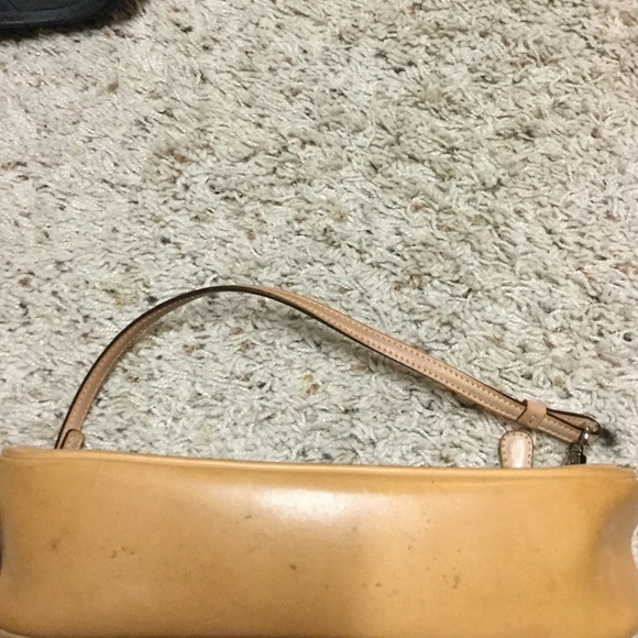 COACH PURSE 🍂🌼🍂AUTHENTIC💥flash sale💥 - Picture 2 of 4