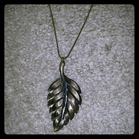 Woman's vintage looking leaf necklace
