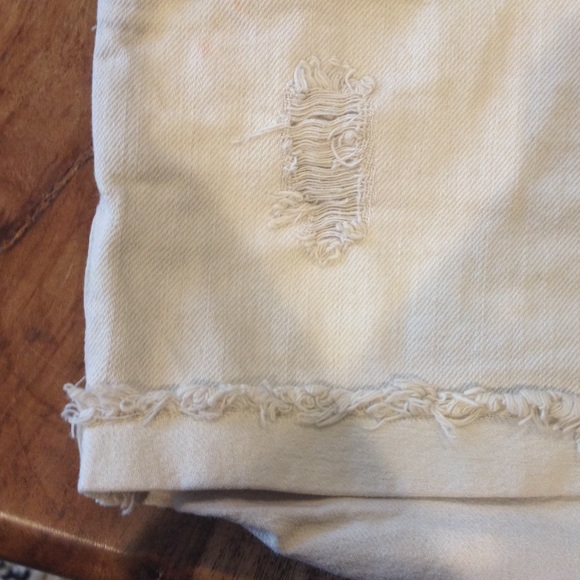 Shorts - Picture 2 of 4