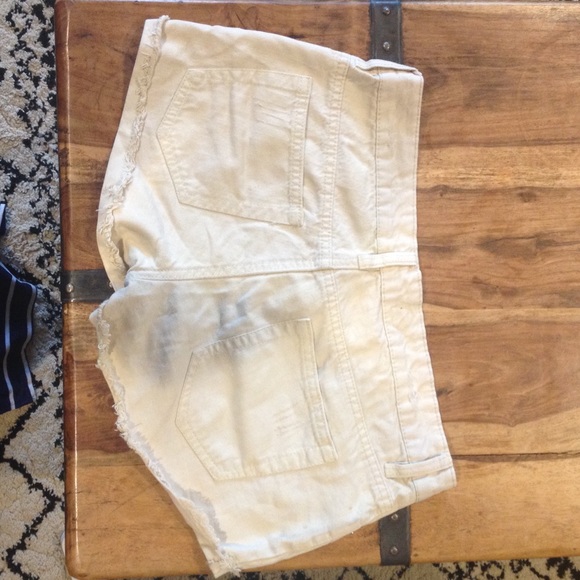 Shorts - Picture 4 of 4