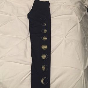 TEEKI MOON LEGGINGS(worn once)