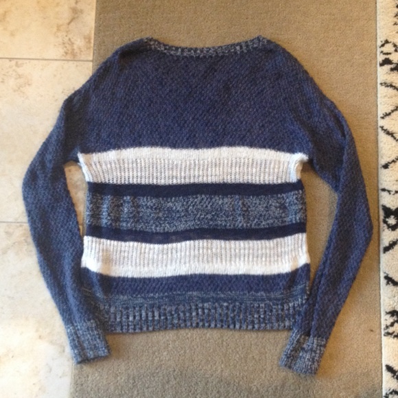 Sweater - Picture 3 of 3