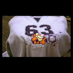 Pull over sweatshirt