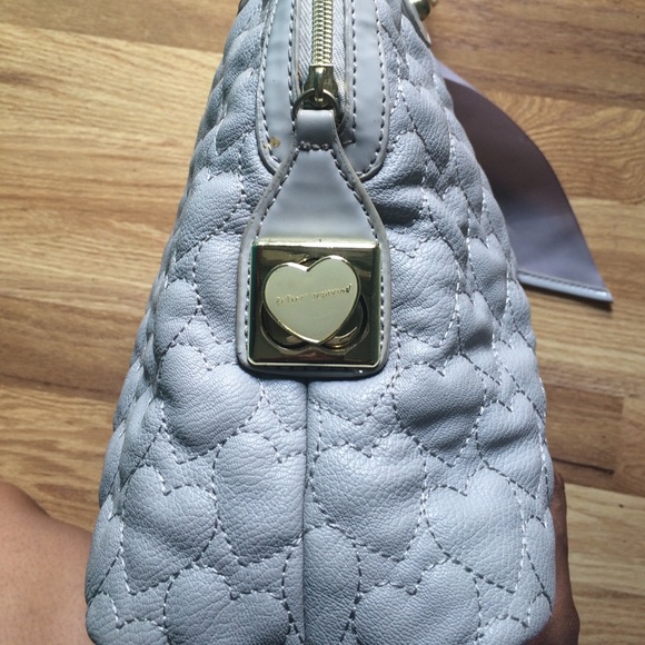 SOLD🎉🎊HOST PICK 1/13🎉🎊🔶Betsey Johnson Purse - Picture 2 of 4