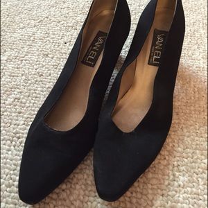 Vaneli black women's dress shoe size 11N.