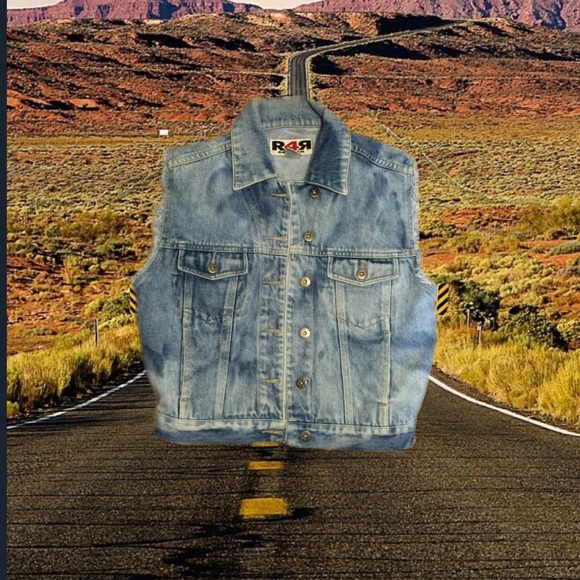 Demi vest