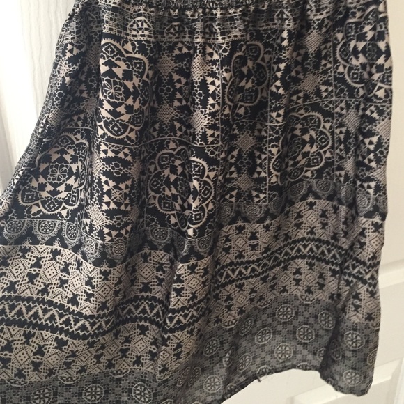 ❌❌SOLD❌❌Nordstrom Soprano beach cover up - Picture 4 of 4