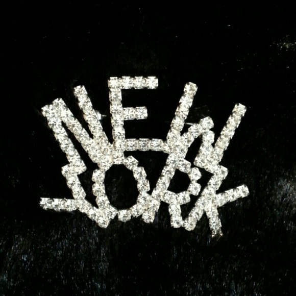 New York pin