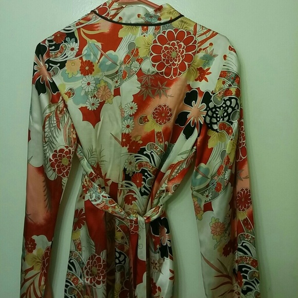 Blouse - Picture 2 of 2