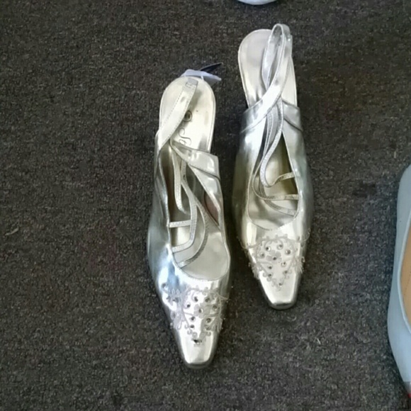Lady's shoes