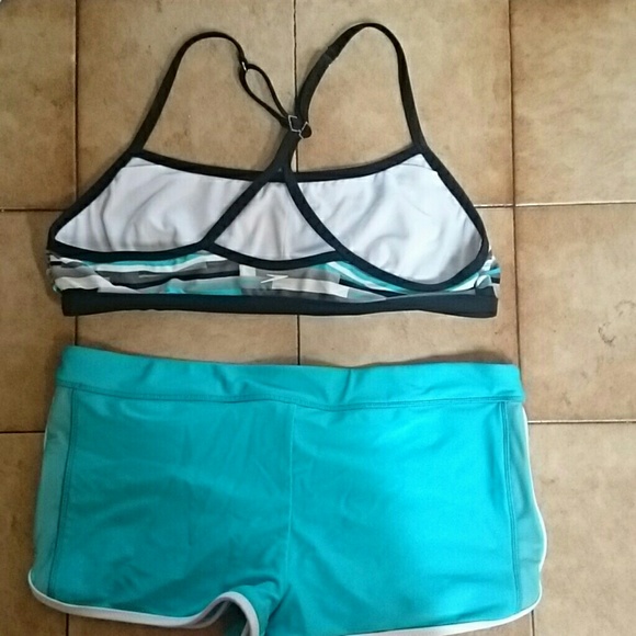 Speedo two piece - Picture 2 of 2