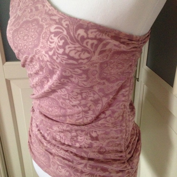 SOLD One shoulder express top - Picture 2 of 3