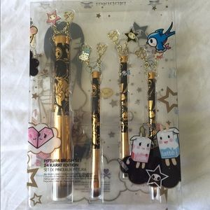Limited edition Tokidoki brush