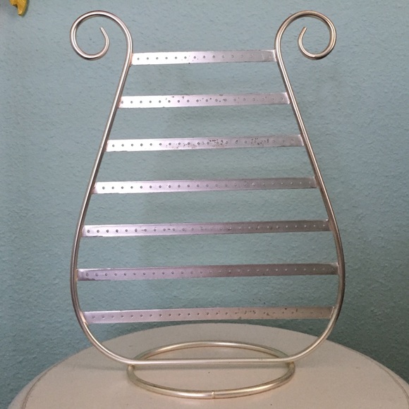 Earring holder