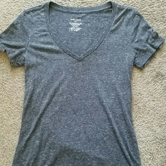 Women's grey top