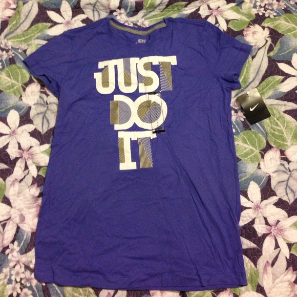 Nike large t-shirt. Regular fit.