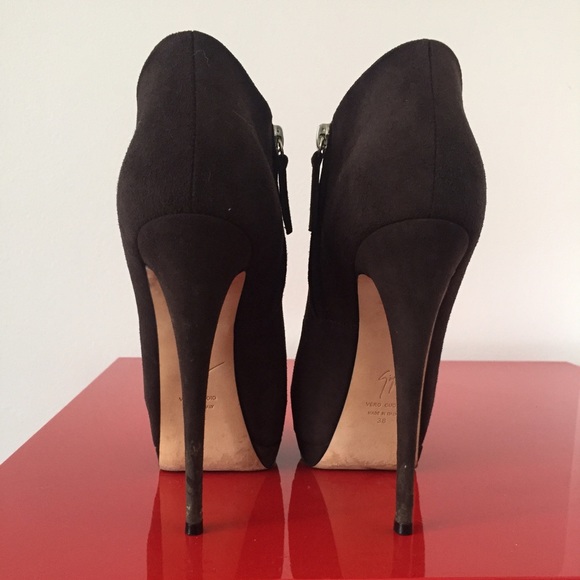 Giuseppe Zanotti brown suede bootie - Picture 3 of 4