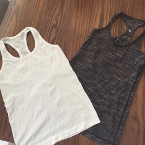 Lululemon work out top ( white only)