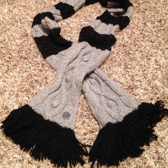 Victoria's Secret PINK Scarf!