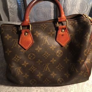 Authentic Louis Vuitton speedy 25