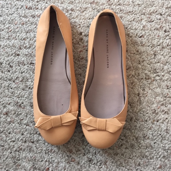 Marc Jacobs Nude Flats