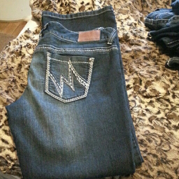Maurices jeans
