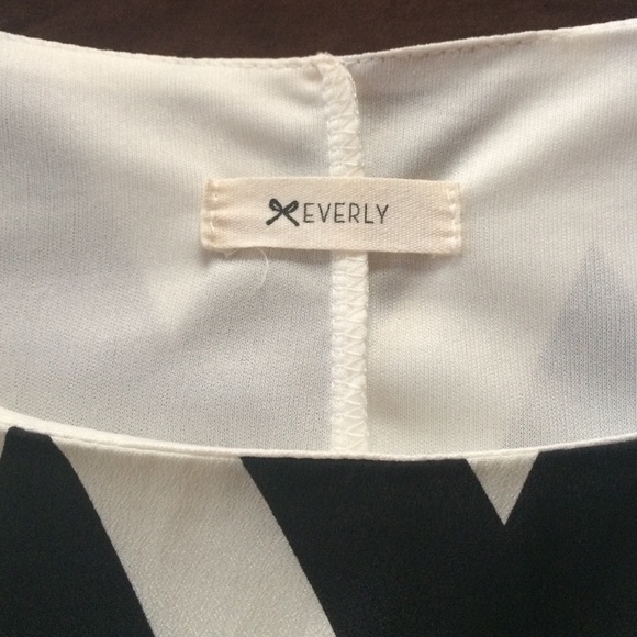 Black and White Chevron Dress - Picture 3 of 3