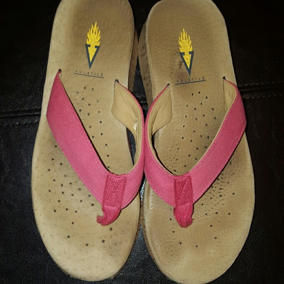 Volatile shoes