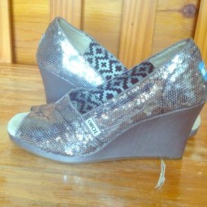 Authentic toms sequence heels