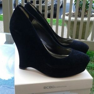 BCBG Carleen Kidsuede suede wedge pumps