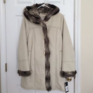 Hilary Radley hooded coat!