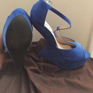 Blue heel less heels NWOB