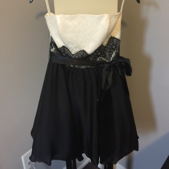 Strapless party dress - Picture 1 of 2