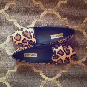 Steve Madden leopard smoking flats