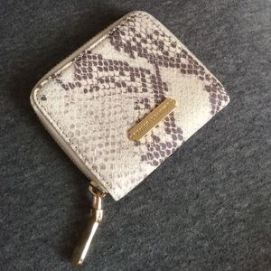 Vince Camuto coin bag