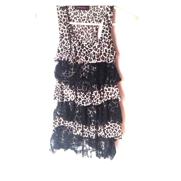 Annabelle cheetah and lace top XL