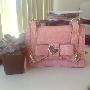Guess, cute pink purse