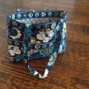Authentic Vera Bradley small shoulder bag