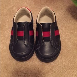 Gucci kids shoes size 20 boys