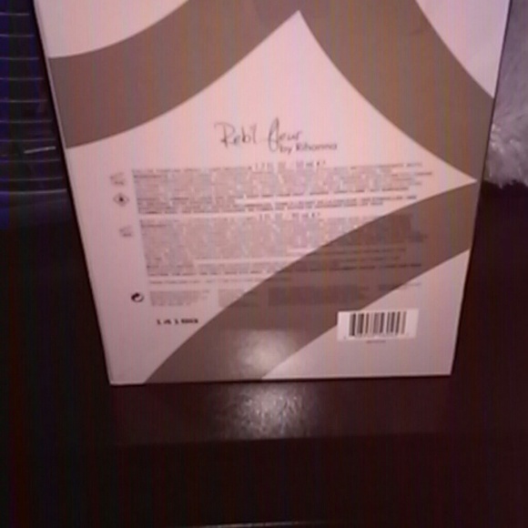 Perfumee - Picture 3 of 3
