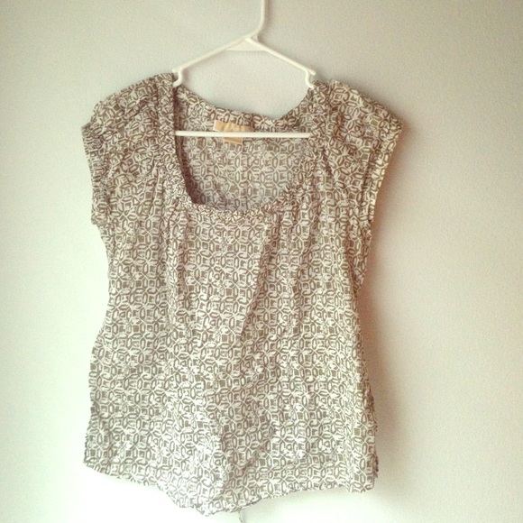 Michael Kors top green cream med