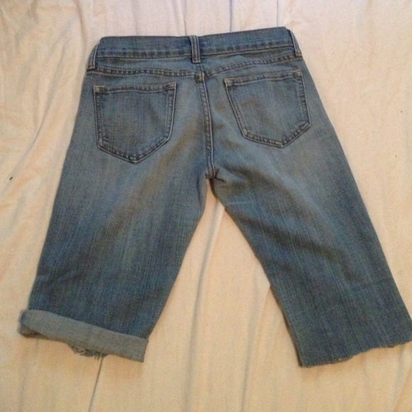 🍀Capris🍀 - Picture 2 of 2